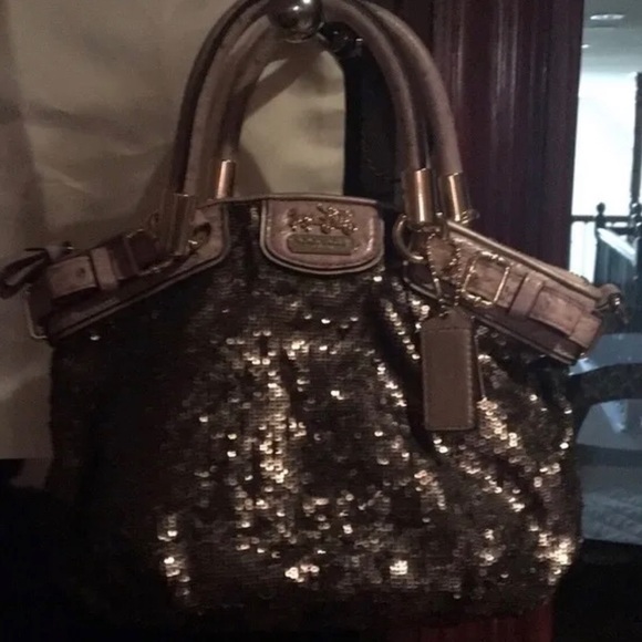 SOLD RARE Beautiful Coach Madison Sophia Sequin Mini Satchel hand bag🔥 - Picture 2 of 8